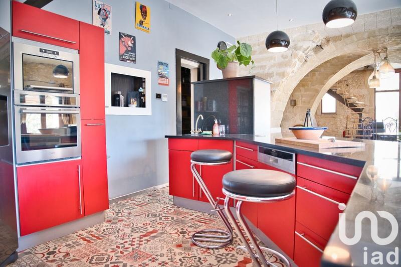 Maison - 225 m² - 6 pièces