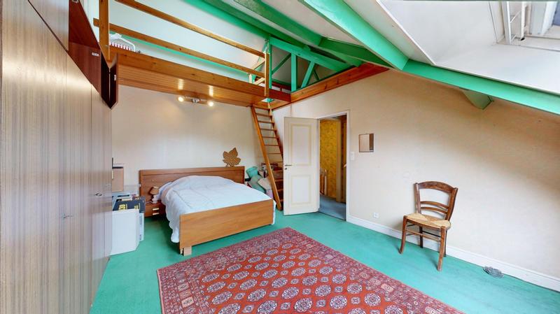 Maison - 165 m² - 9 pièces