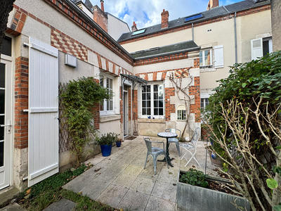 Maison - 184 m² - 8 pièces