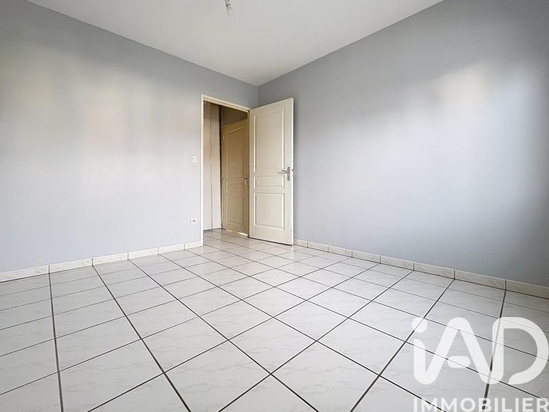 Maison - 99 m² - 5 pièces