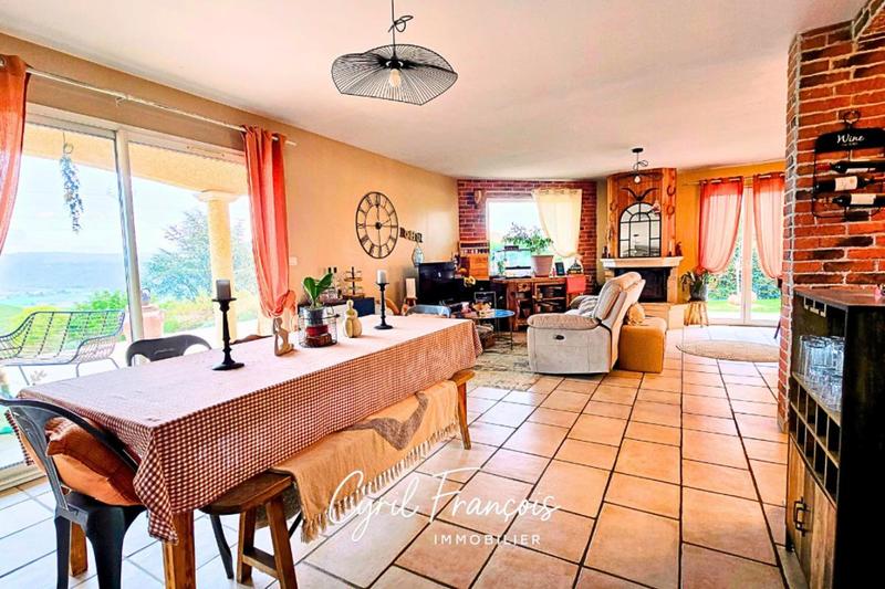 Villa - 134 m² - 5 pièces