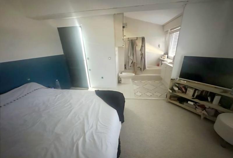 Villa - 262 m² - 9 pièces