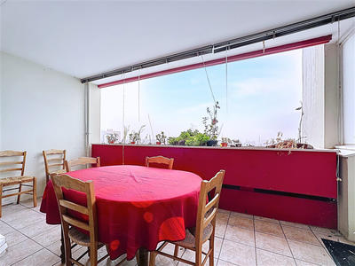 Appartement - 98 m² - 5 pièces