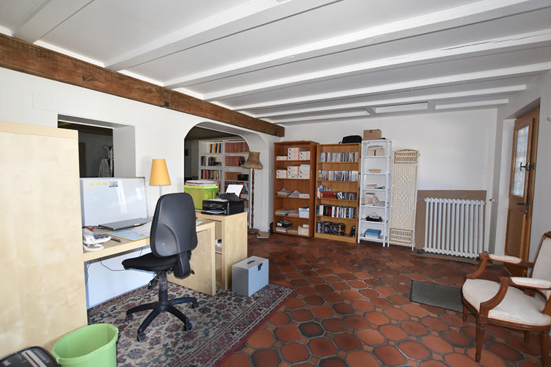 Maison - 227 m² - 11 pièces