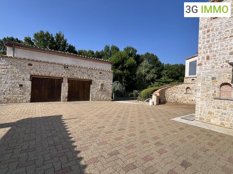 Villa - 100 m² - 4 pièces