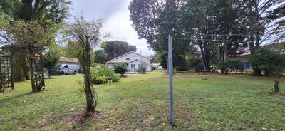 Maison - 198 m² - 8 pièces