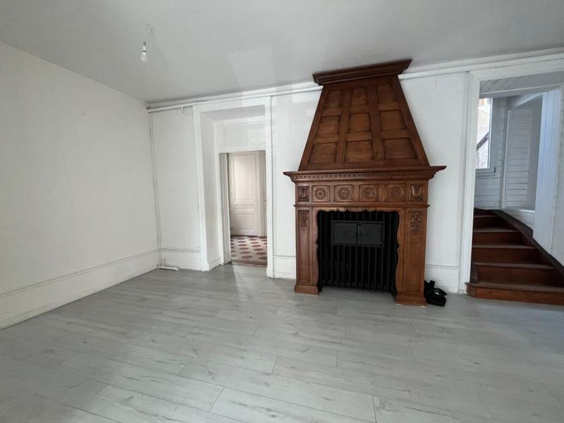 Appartement - 177 m² - 7 pièces