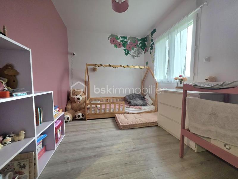 Maison - 93 m² - 4 pièces