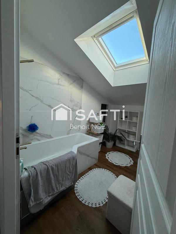 Maison - 180 m² - 6 pièces