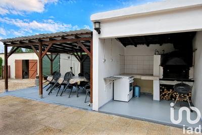 Maison - 208 m² - 7 pièces