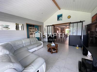 Maison - 130 m² - 5 pièces