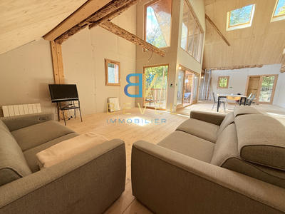 Châlet - 188 m² - 6 pièces