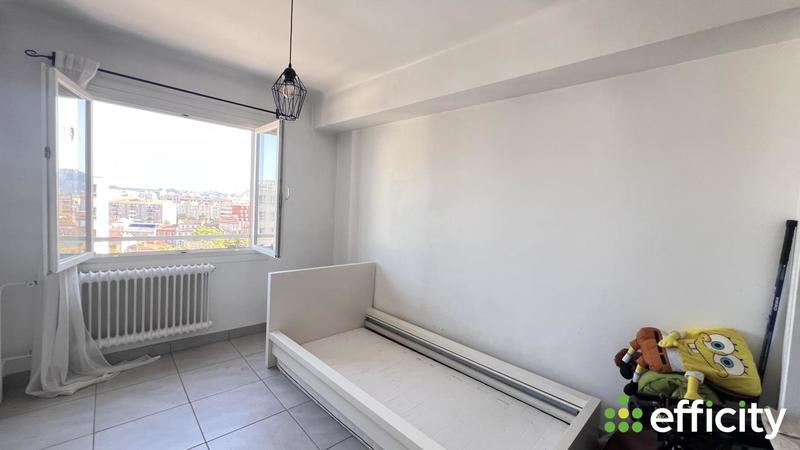 Appartement - 70 m² - 4 pièces