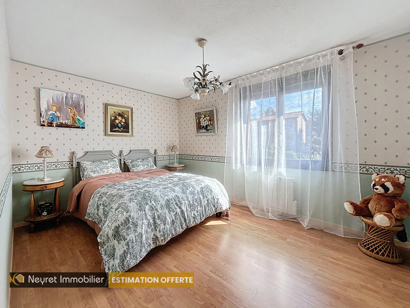 Maison - 158 m² - 7 pièces