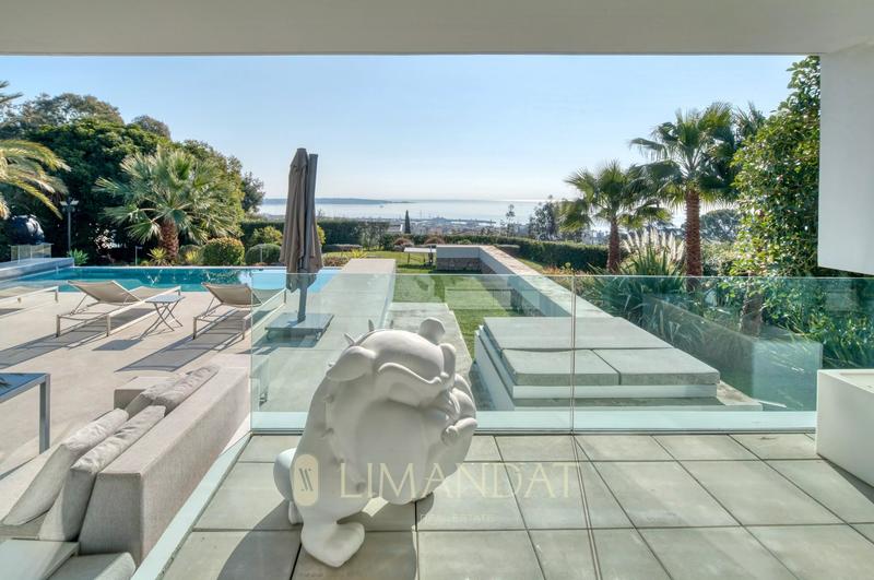 Villa - 199 m² - 6 pièces