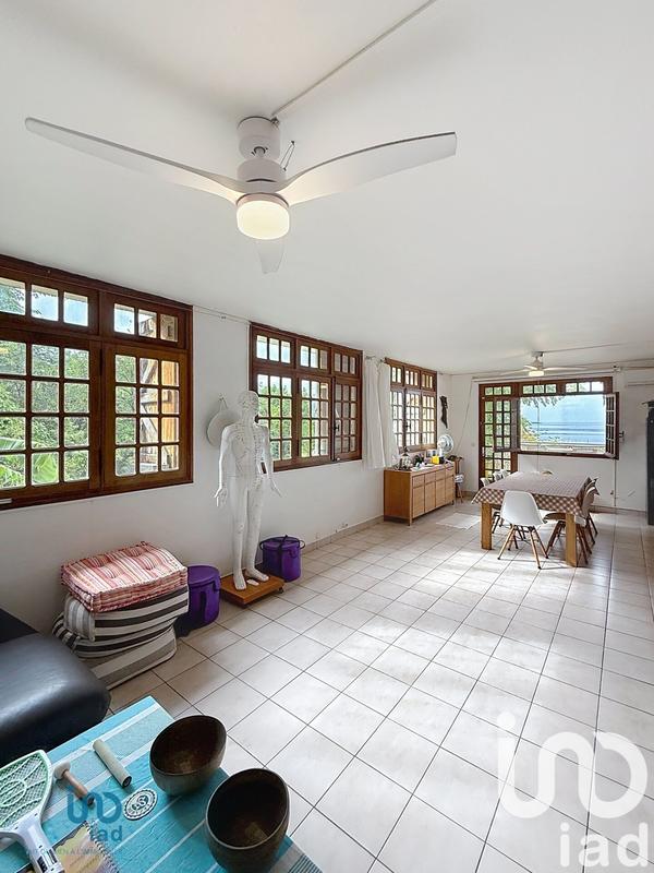 Maison - 247 m² - 10 pièces