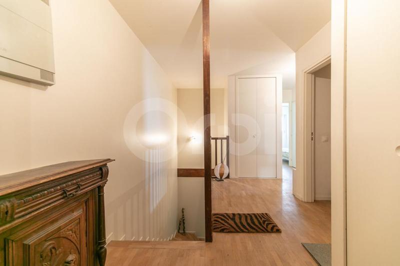 Duplex - 111 m² - 5 pièces