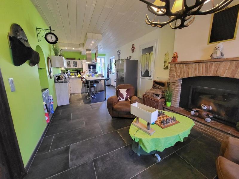 Maison - 267 m² - 9 pièces