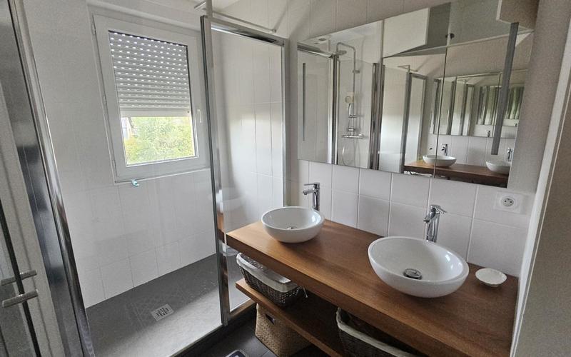 Appartement - 102 m² - 4 pièces