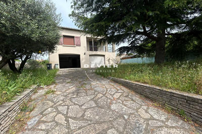 Villa - 143 m² - 6 pièces