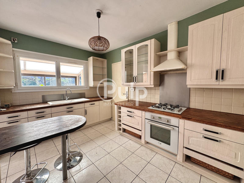 Maison - 127 m² - 6 pièces