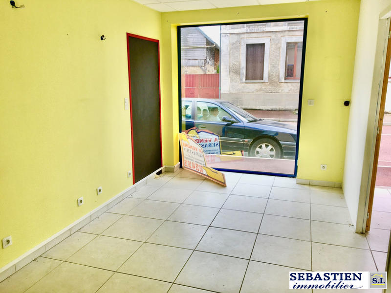 Local commercial - 46 m² - 4 pièces