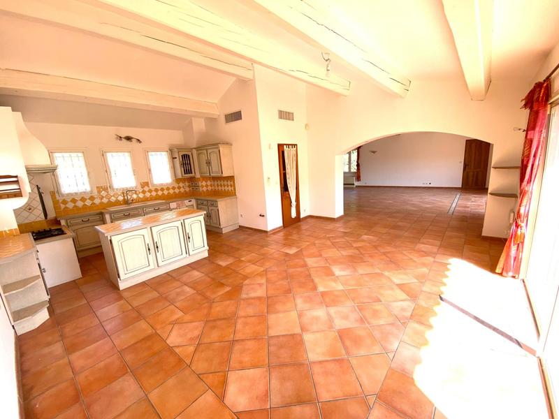 Maison - 192 m² - 6 pièces