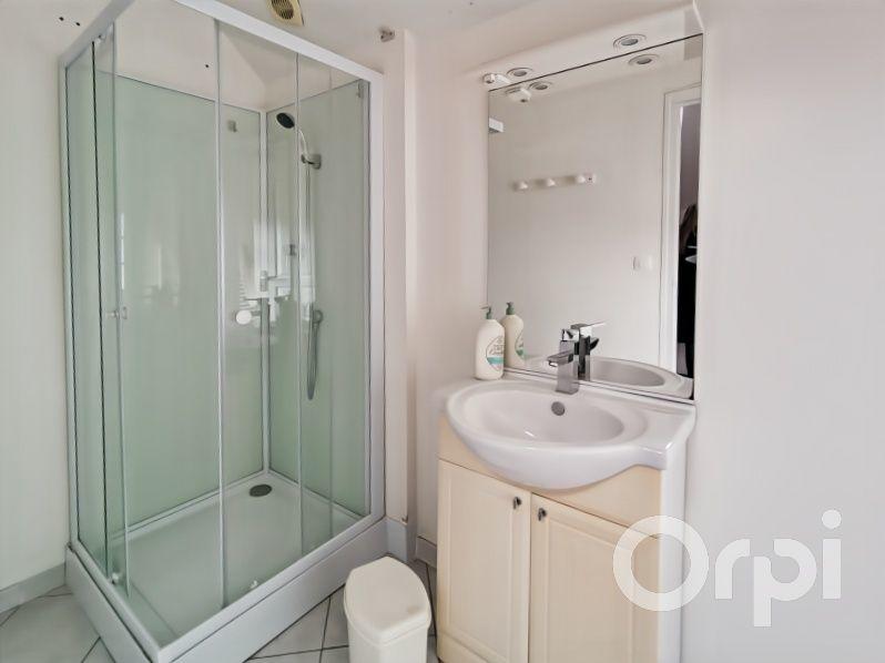 Maison - 278 m² - 10 pièces