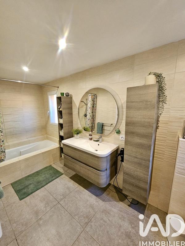 Maison - 137 m² - 4 pièces