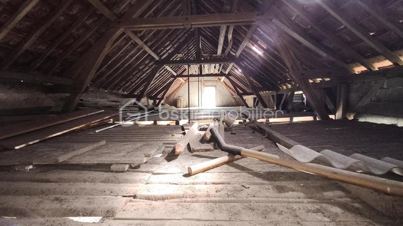 Maison traditionnelle - 111 m² - 5 pièces