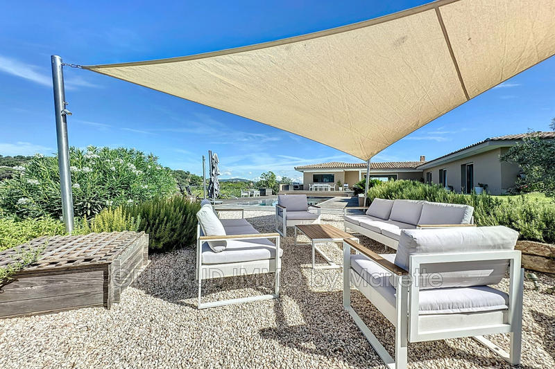 Villa - 180 m² - 6 pièces