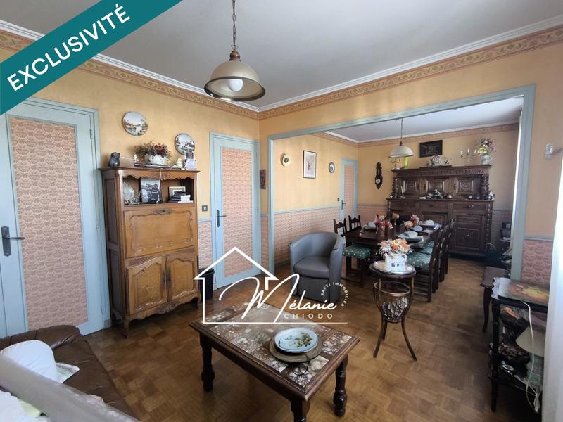 Maison - 181 m² - 7 pièces