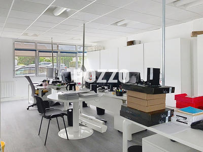 Local commercial - 578 m²