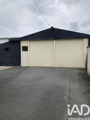 Immeuble - 900 m² - 2 pièces