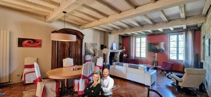 Maison - 303 m² - 8 pièces