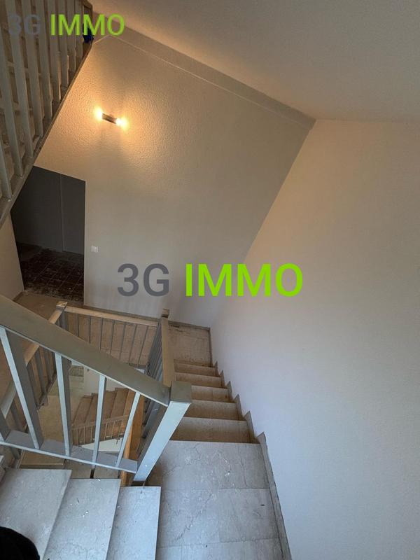 Maison - 170 m² - 5 pièces