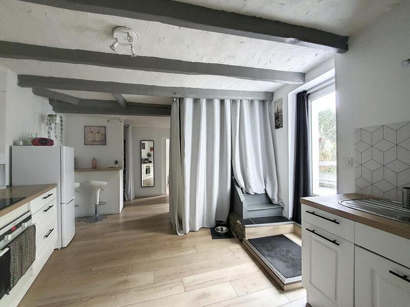 Maison - 225 m² - 8 pièces