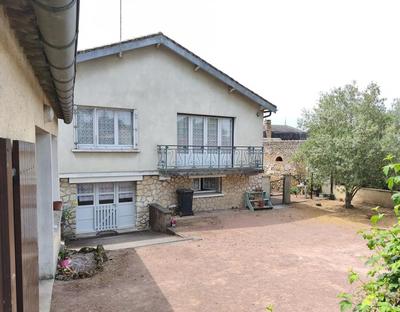 Maison - 92 m² - 4 pièces
