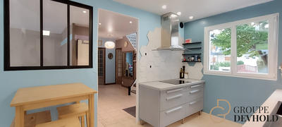 Maison - 182 m² - 8 pièces