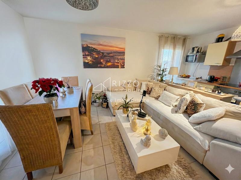 Appartement - 45 m² - 2 pièces