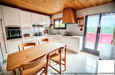 Maison - 94 m² - 5 pièces