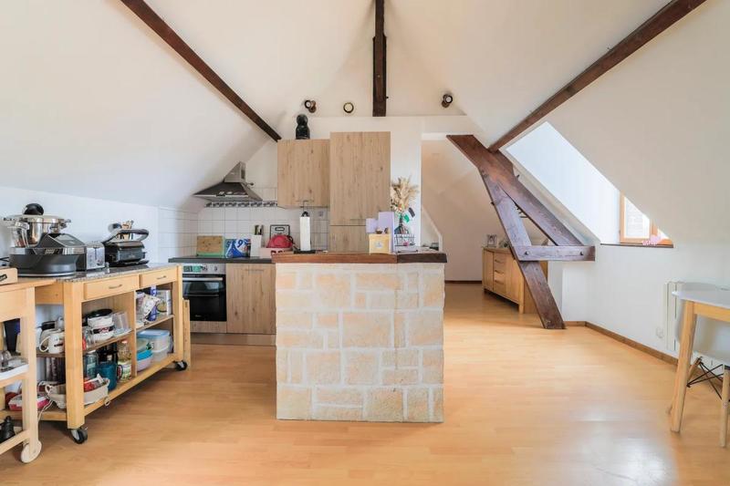 Corps de ferme - 225 m² - 11 pièces