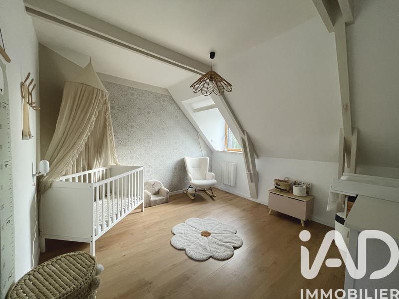 Maison - 234 m² - 8 pièces