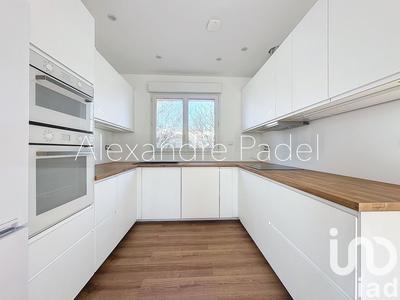 Appartement - 93 m² - 5 pièces