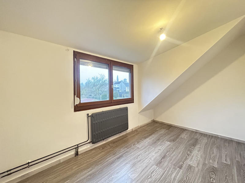 Maison - 83 m² - 5 pièces