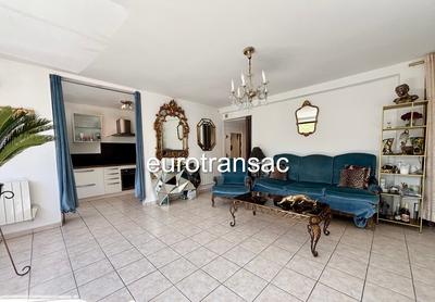 Appartement - 76 m² - 3 pièces