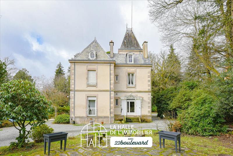 Château - 267 m² - 10 pièces