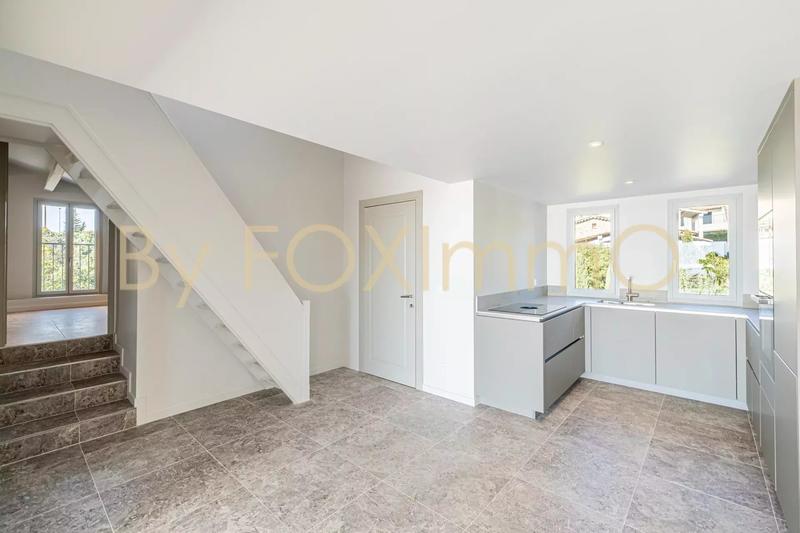 Appartement - 141 m² - 4 pièces