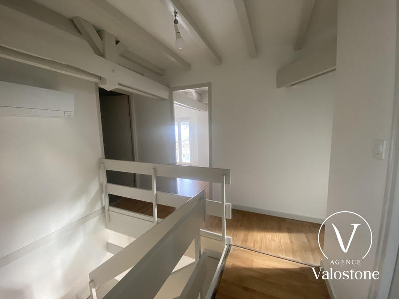 Appartement - 80 m² - 4 pièces