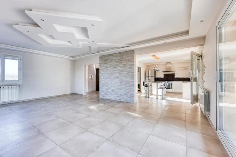 Appartement - 130 m² - 5 pièces